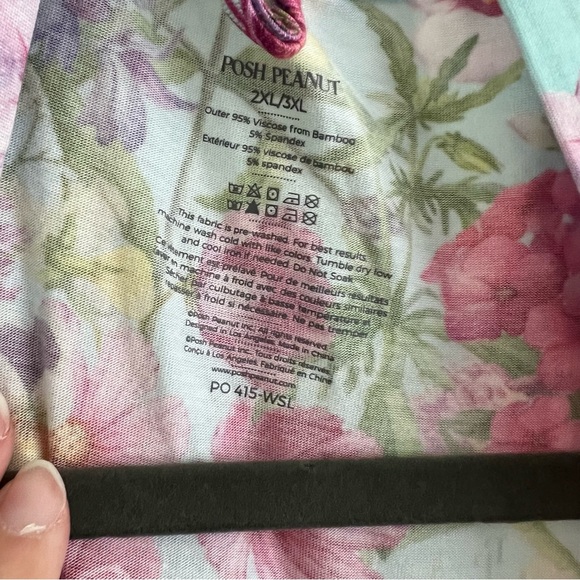 EUC Posh Peanut robe - Picture 4 of 4